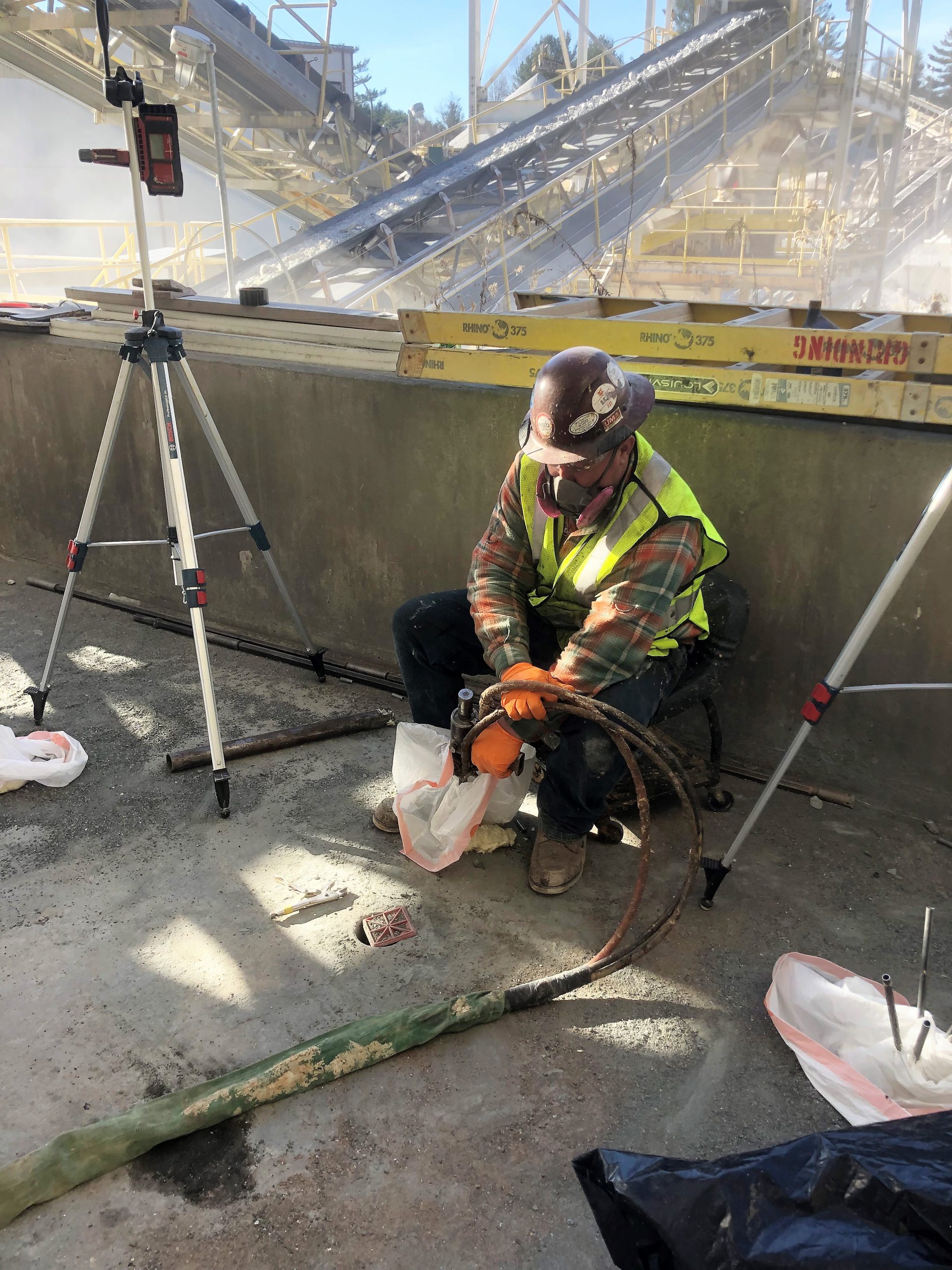 UMA Supports Settling Quartz Mine Crusher with HDPR Injection Featured Image